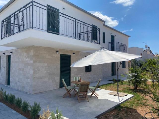Ventus Apartment Srima Bagian luar foto